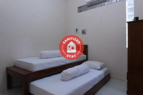 OYO Life 3227 Kost Putri Harmony